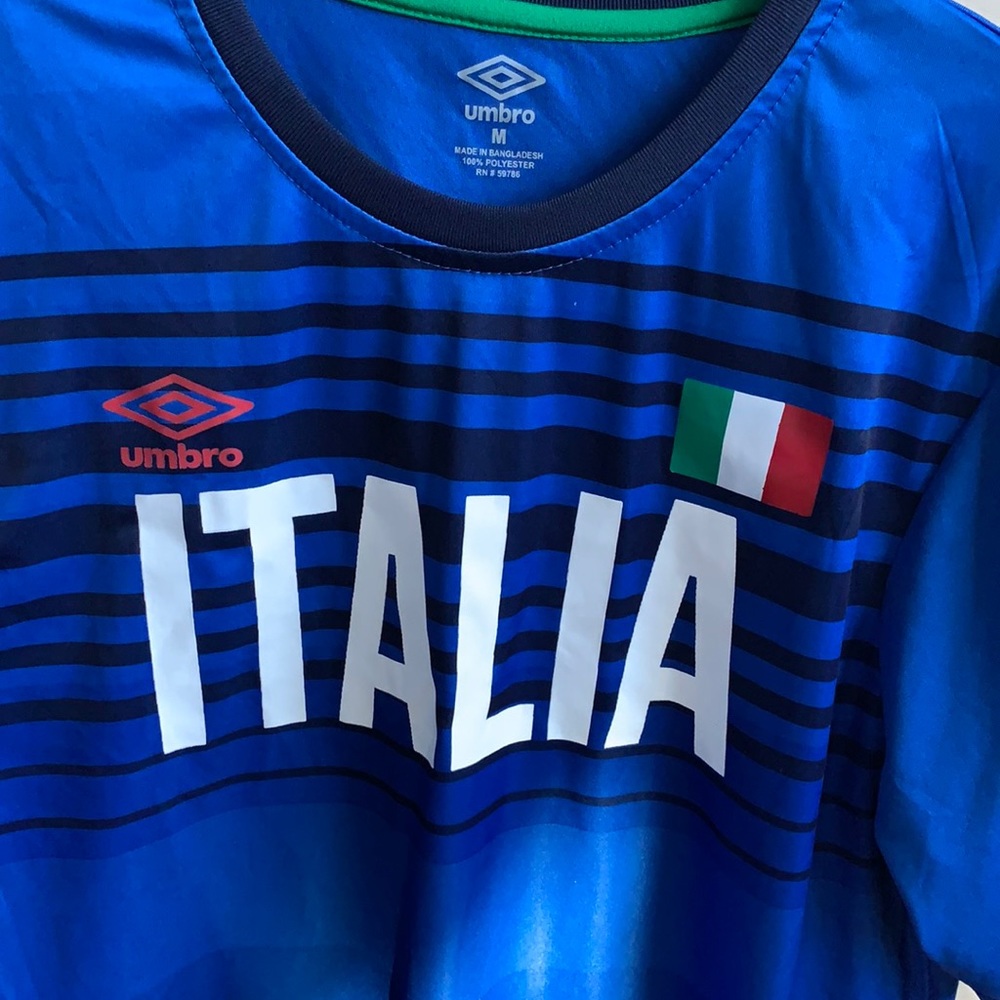 Italia unbroken soccer jersey